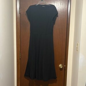 eshakti Black Midi Dress with Cap Sleeves